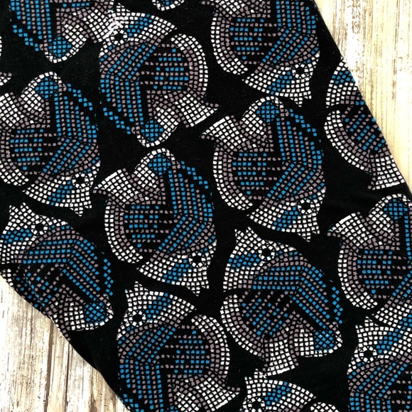 LuLaRoe Pants - LuLaRoe TC Leggings